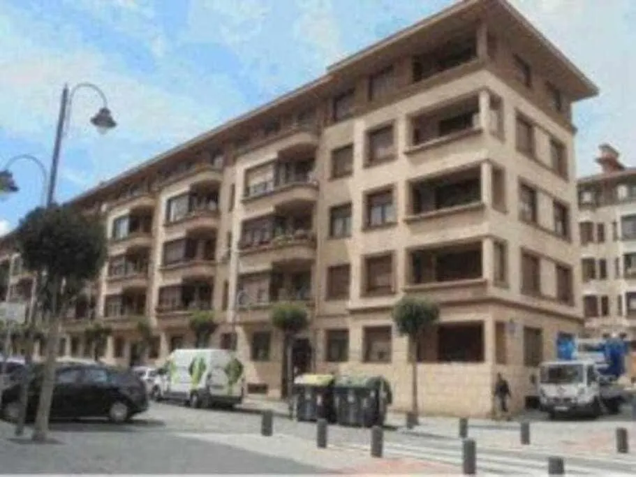 Apartamento Bilbao luminoso y bien ubicado